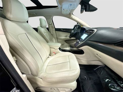 Used 2016 Lincoln MKC Black Label w/ Lincoln MKC Climate Package image 33