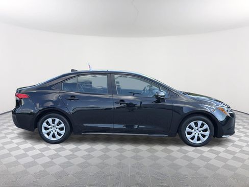 Certified 2025 Toyota Corolla LE FWD image 18
