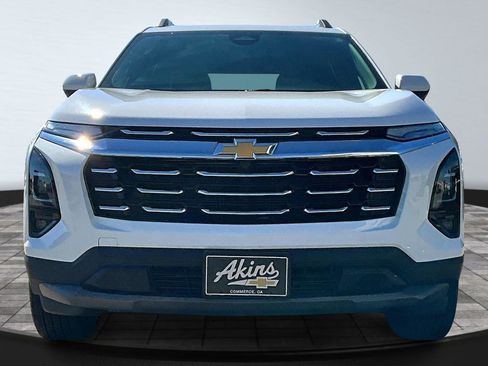 Certified 2025 Chevrolet Equinox LT w/ Convenience Package II image 2