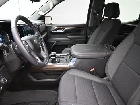 Used 2023 Chevrolet Silverado 1500 RST AWD/4WD image 16
