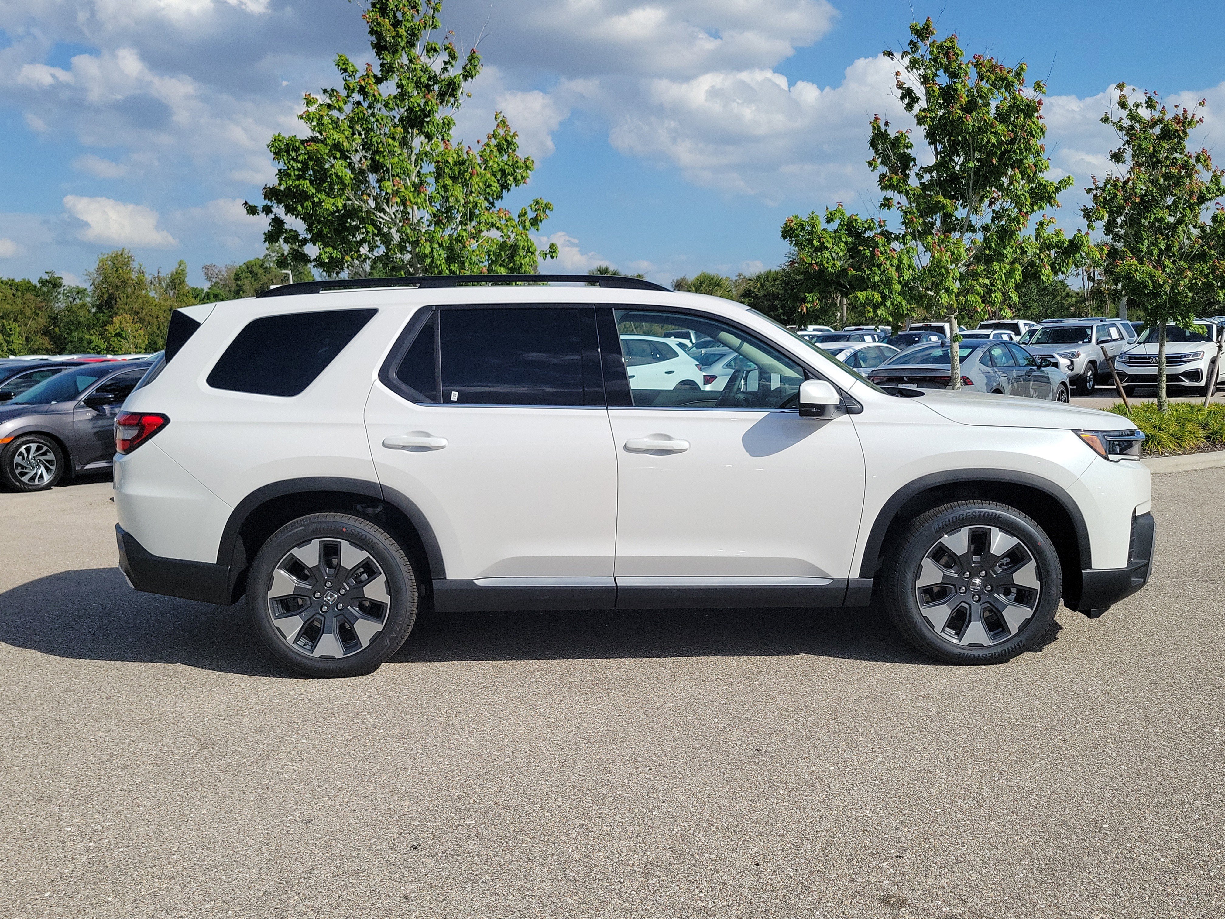 New 2026 Honda Pilot Elite image 8