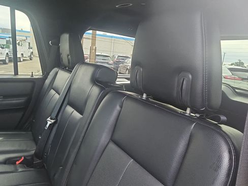 Used 2017 Ford Expedition Limited w/ Equipment Group 301A AWD/4WD image 13