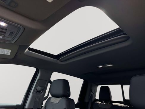 New 2026 Chevrolet Silverado 1500 RST AWD/4WD image 9