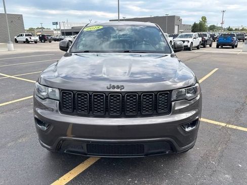Used 2018 Jeep Grand Cherokee Altitude AWD/4WD image 16