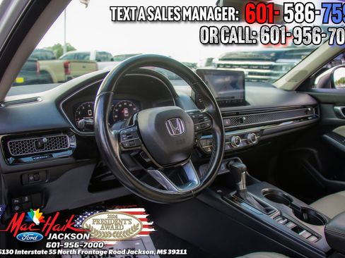 Used 2023 Honda Civic Touring image 8