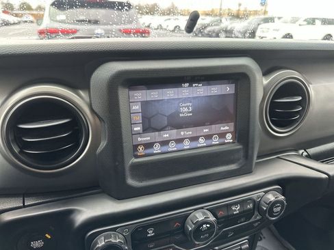 Used 2021 Jeep Wrangler Unlimited Sport image 16