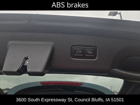 Used 2024 Kia Carnival EX FWD image 29