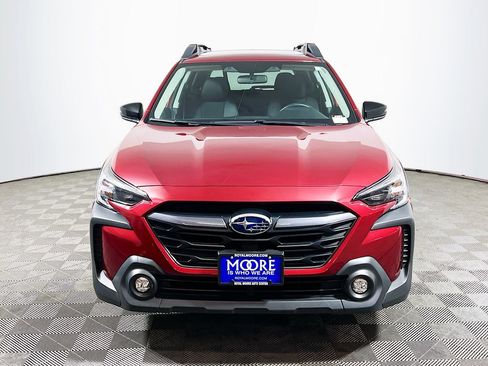 Used 2025 Subaru Outback Premium AWD/4WD image 2