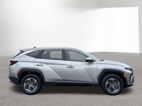 New 2026 Hyundai Tucson Blue SE image 31