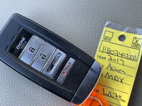 Used 2017 Acura MDX SH-AWD w/ Technology Package image 33