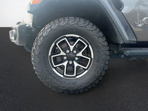 Used 2019 Jeep Wrangler Unlimited Rubicon AWD/4WD image 9
