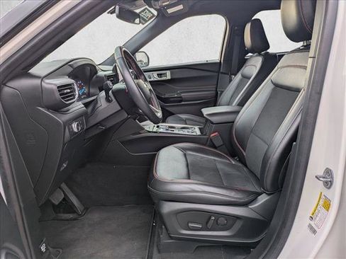 Certified 2022 Ford Explorer ST-Line image 16