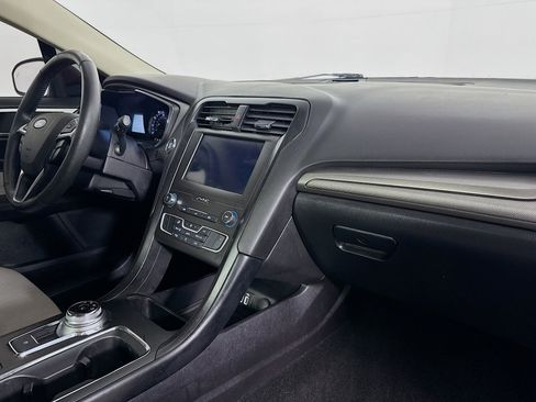 Used 2020 Ford Fusion SE w/ Equipment Group 151A image 29