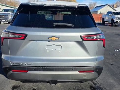 Used 2025 Chevrolet Equinox LT image 5