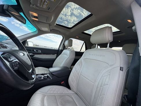 Used 2017 Ford Explorer Platinum AWD/4WD image 9