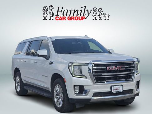 Used 2022 GMC Yukon XL SLT w/ SLT Premium Package AWD/4WD image 2
