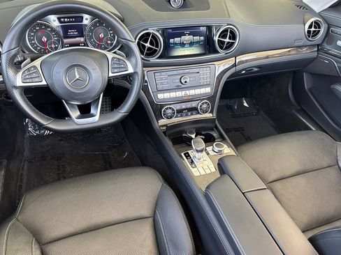 Used 2019 Mercedes-Benz SL 450 image 4
