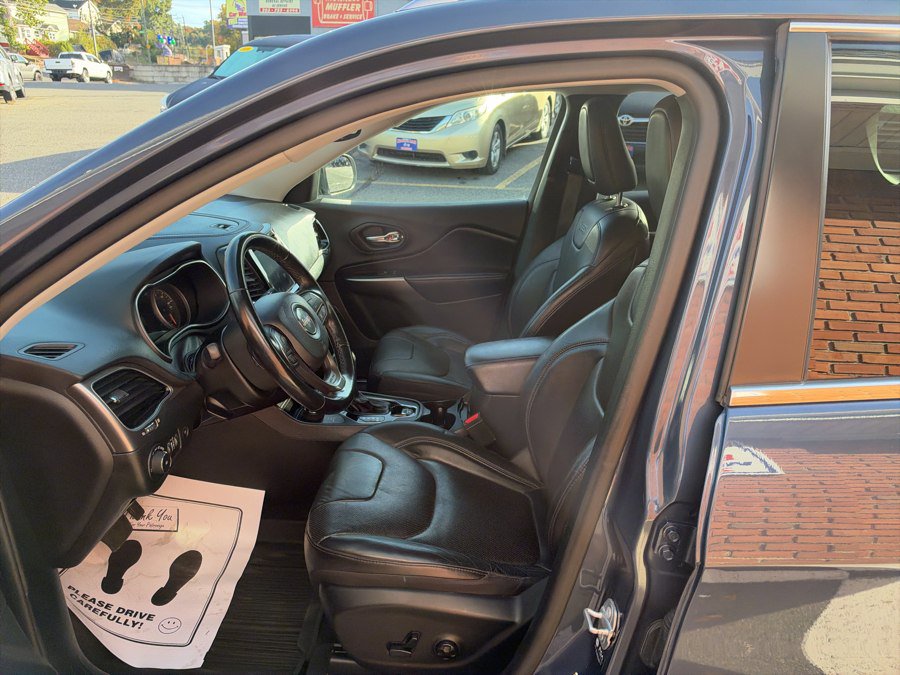 Used 2021 Jeep Cherokee Limited w/ Elite Package AWD/4WD image 16