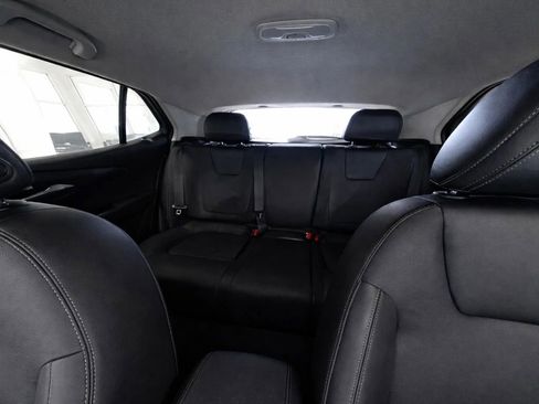 Used 2025 Buick Encore GX Preferred FWD image 12