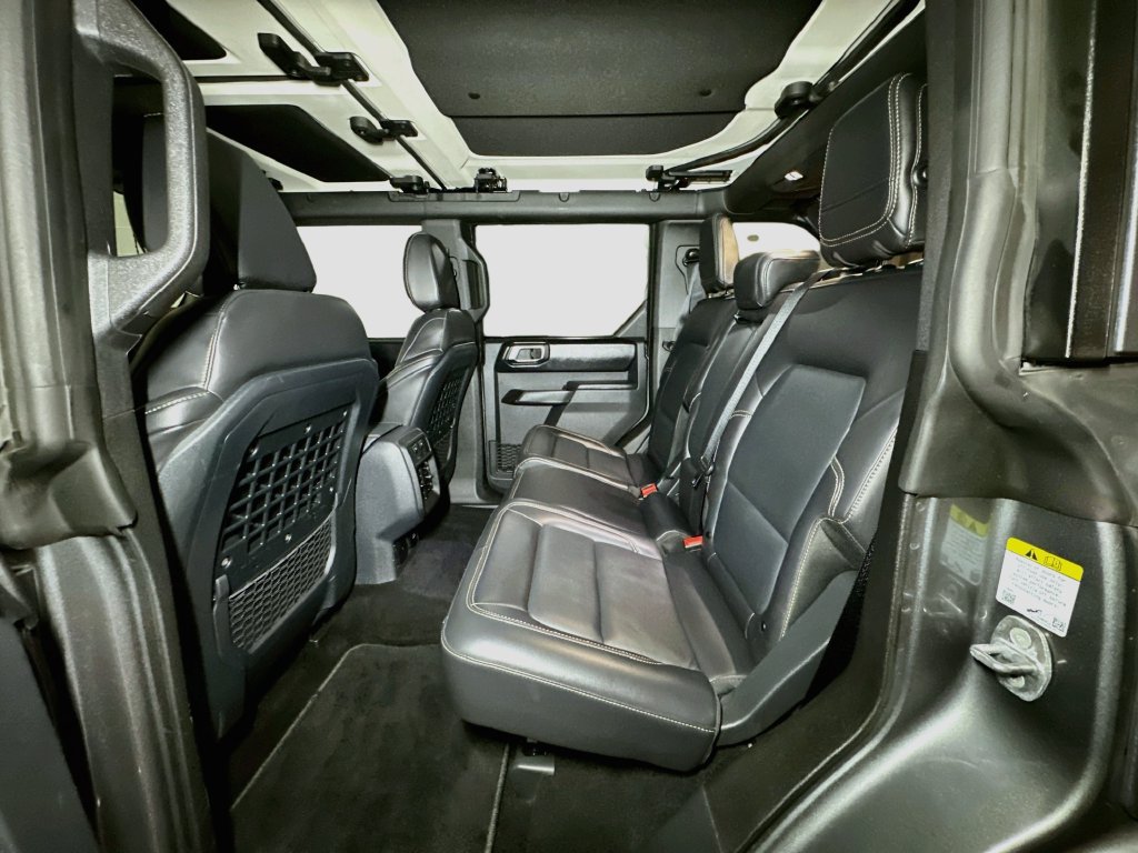Used 2025 Ford Bronco Badlands AWD/4WD image 28