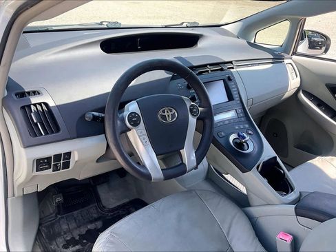 Used 2010 Toyota Prius Five image 17