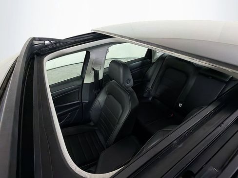 Used 2022 Volkswagen Jetta SE w/ Panoramic Sunroof Package image 16