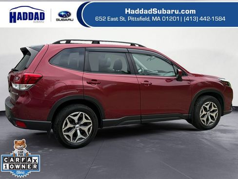 Certified 2024 Subaru Forester Premium AWD/4WD image 8