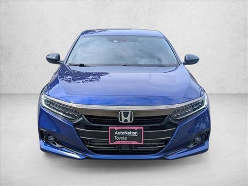 Used 2021 Honda Accord Sport image 2