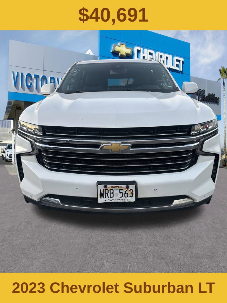 Used 2023 Chevrolet Suburban LT RWD image 2