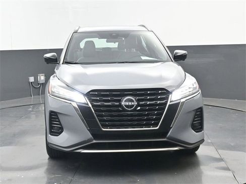 Used 2024 Nissan Kicks SR w/ SR Premium Package image 19