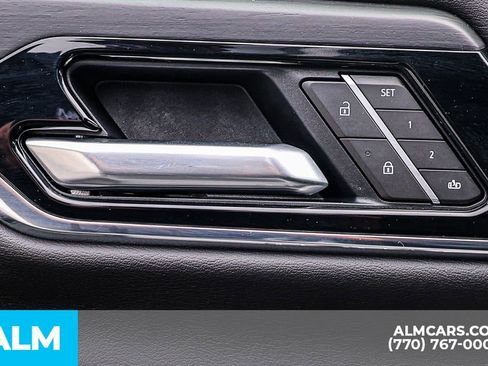 Used 2025 GMC Yukon Denali AWD/4WD image 48