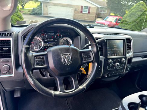 Used 2017 RAM 3500 Big Horn image 14