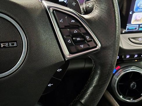 Used 2018 Chevrolet Camaro SS RWD image 13