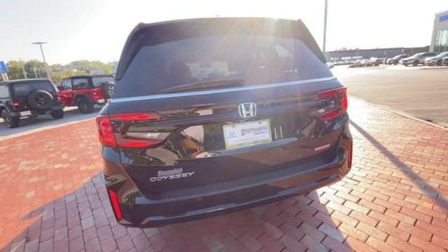 Certified 2025 Honda Odyssey Touring image 8