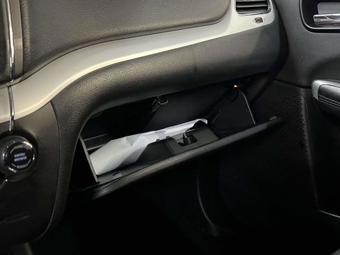 Used 2017 Dodge Journey SE image 31