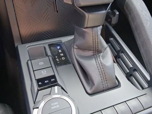 New 2026 Toyota Tacoma SR5 AWD/4WD image 20