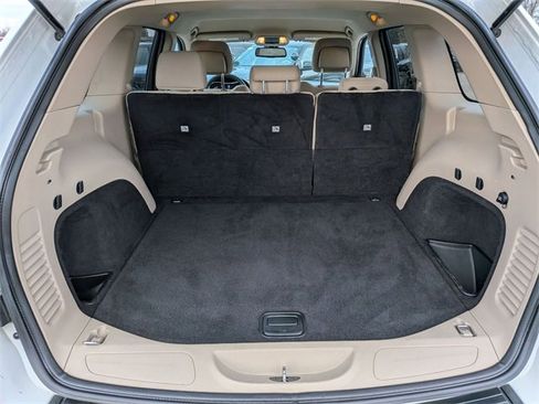 Used 2014 Jeep Grand Cherokee Laredo w/ Trailer Tow Group IV image 25