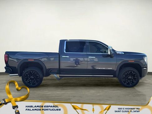 New 2026 GMC Sierra 2500 Denali w/ Denali Reserve Package image 7