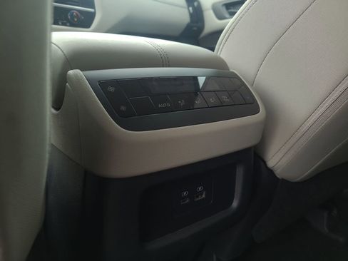 Certified 2025 Nissan Pathfinder SV image 11