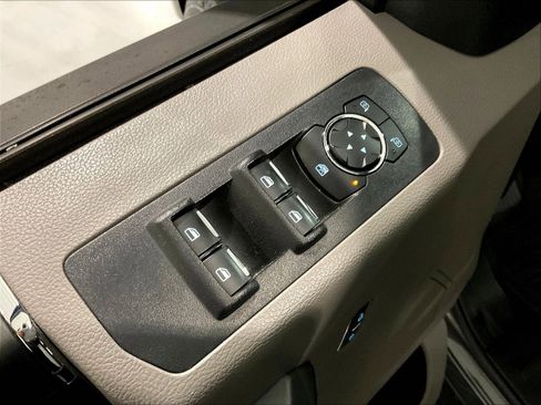 Used 2018 Ford F150 XLT w/ Equipment Group 302A Luxury AWD/4WD image 34