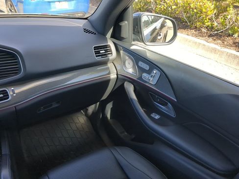 Used 2021 Mercedes-Benz GLE 450 4MATIC image 17