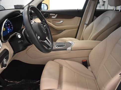 Used 2022 Mercedes-Benz GLC 300 4MATIC image 22