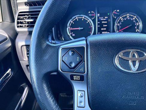 Used 2022 Toyota 4Runner TRD Sport w/ Technology Package AWD/4WD image 23