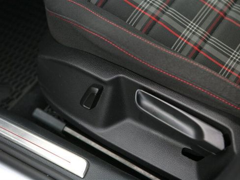 Used 2017 Volkswagen GTI Sport FWD image 11