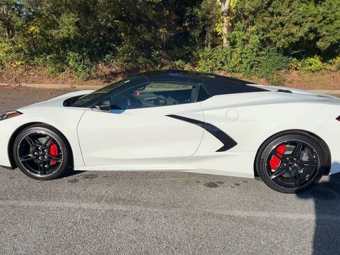 Used 2024 Chevrolet Corvette Stingray w/ Stealth Interior Trim Package image 33