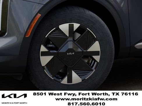 New 2026 Kia Sportage LX FWD image 9