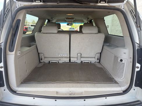 Used 2011 Chevrolet Suburban LT w/ Luxury Package image 30