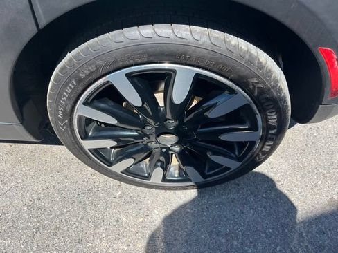 Used 2017 MINI Cooper 4-Door Hardtop FWD image 22
