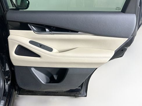 Used 2023 INFINITI QX60 Pure FWD image 32