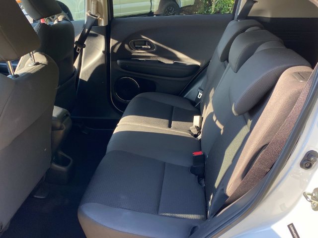 Used 2020 Honda HR-V EX image 9